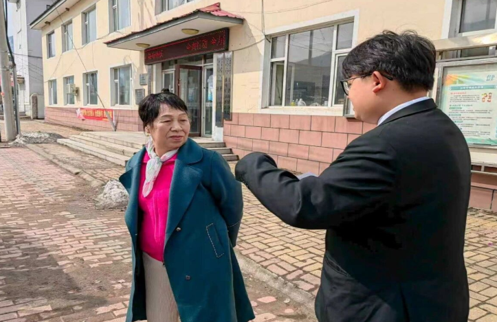 清明普法护平安文明祭祀树新风